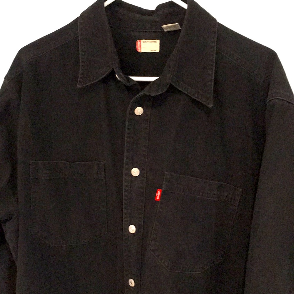 Authentic Levi’s denim black long sleeve cotton shirt. EUC. All buttons intact
